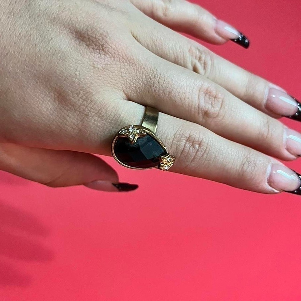 Black and gold / bronze ring 💛🖤​​​​​​​​​​​​​​​​​